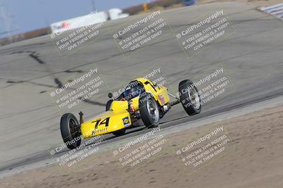 media/Nov-19-2022-CalClub SCCA (Sat) [[baae7b5f0c]]/Group 1/Race (Outside Grapevine)/